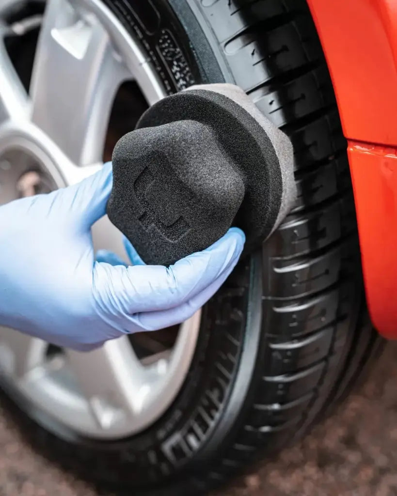 YUMCARS HexGrip Tyre Applicator – Ergonomic Tyre Dressing Applicator